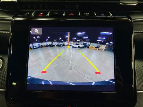 Used 2025 Jeep Grand Cherokee L Altitude AWD/4WD image 20