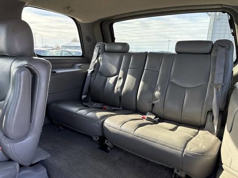 Used 2005 Chevrolet Tahoe LT w/ LT Preferred Equipment Group image 17