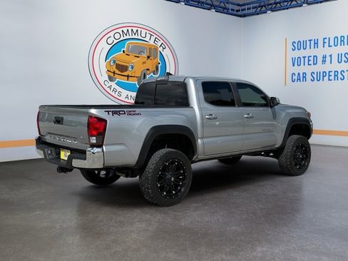 Used 2019 Toyota Tacoma TRD Off-Road image 5