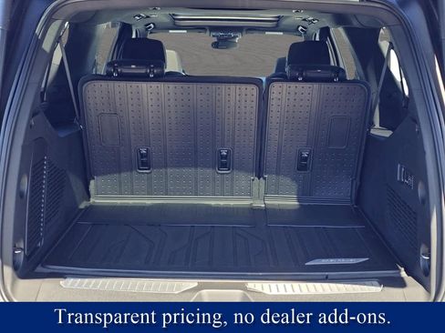 New 2026 Chevrolet Suburban Z71 w/ Comfort Package image 9