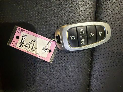 Used 2023 Hyundai Santa Fe SEL Premium image 33
