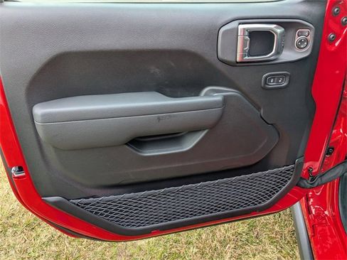 New 2026 Jeep Wrangler Rubicon image 9