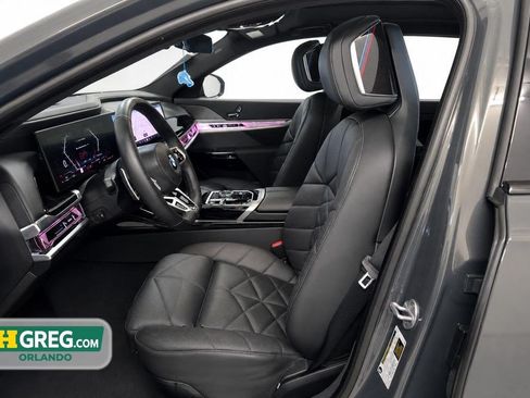 Used 2026 BMW 740i w/ Premium Package RWD image 10