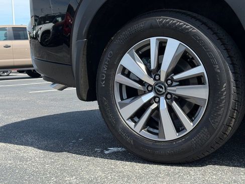 New 2026 Nissan Pathfinder SL AWD/4WD image 36