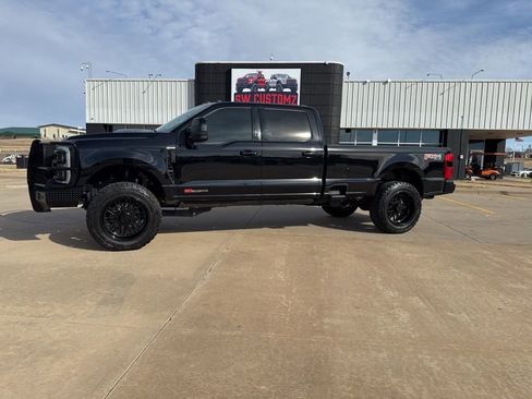 Used 2024 Ford F350 King Ranch w/ Chrome Package image 1