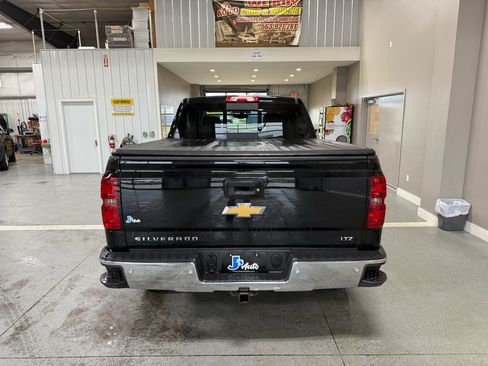 Used 2015 Chevrolet Silverado 1500 LTZ Z71 w/ LTZ Plus Package AWD/4WD image 6