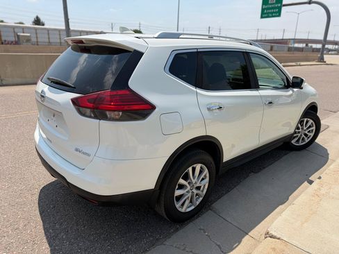 Used 2017 Nissan Rogue SV w/ SV Premium Package AWD/4WD image 5