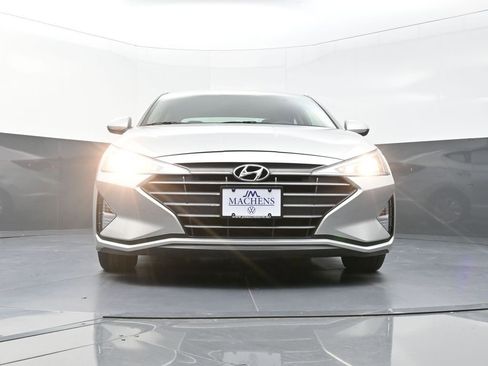 Used 2019 Hyundai Elantra SE image 24