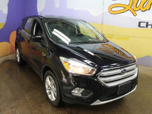 Used 2019 Ford Escape SE AWD/4WD image 2
