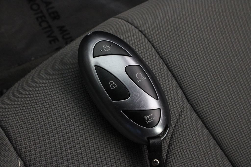 Certified 2025 Hyundai Elantra Sport FWD image 30