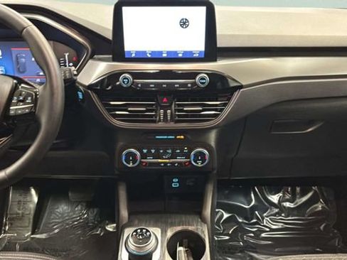 Used 2023 Ford Escape Active AWD/4WD image 12