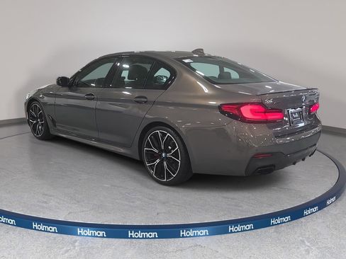 Used 2023 BMW M550i xDrive w/ Dynamic Handling Package image 8
