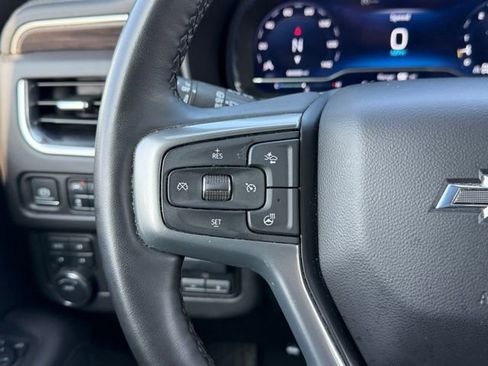 Used 2024 Chevrolet Suburban Z71 w/ Luxury Package image 31