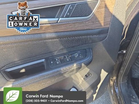 Used 2024 Volkswagen Atlas SEL AWD/4WD image 20