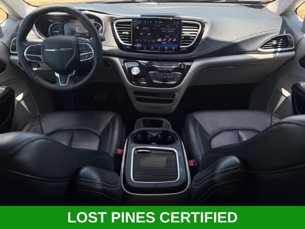 Used 2023 Chrysler Pacifica Touring-L FWD image 20