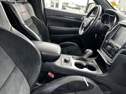 Used 2017 Jeep Grand Cherokee Trailhawk w/ Trailhawk Luxury Group image 11