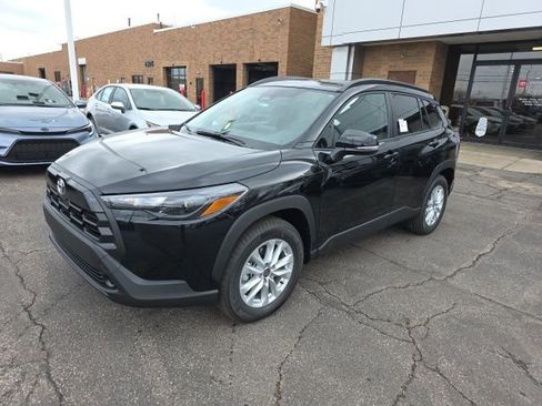 New 2026 Toyota Corolla Cross LE w/ Moonroof Package image 3