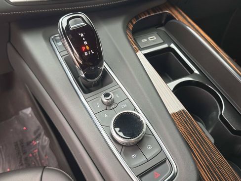 Used 2023 Cadillac Escalade Luxury RWD image 24