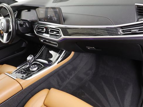 Used 2021 BMW X7 xDrive40i w/ M Sport Package image 22