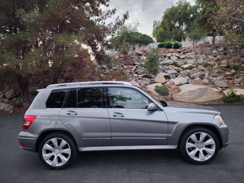 Used 2011 Mercedes-Benz GLK 350 2WD image 5