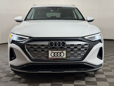 Certified 2024 Audi Q8 e-tron Premium Plus w/ Premium Plus Package AWD/4WD image 6