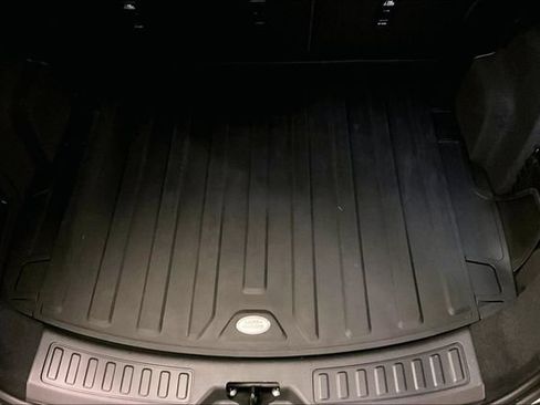 Certified 2025 Land Rover Discovery Sport S AWD/4WD image 33