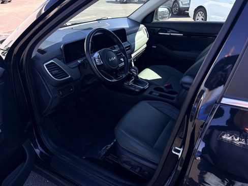 Used 2024 Kia Seltos SX image 16