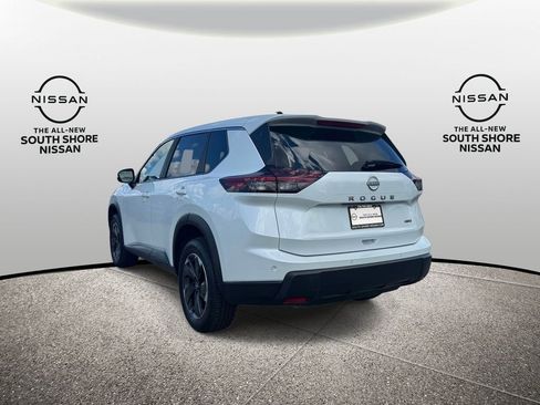 Certified 2025 Nissan Rogue SV AWD/4WD image 7