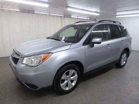 Used 2015 Subaru Forester 2.5i Premium w/ Popular Package #1 AWD/4WD image 3