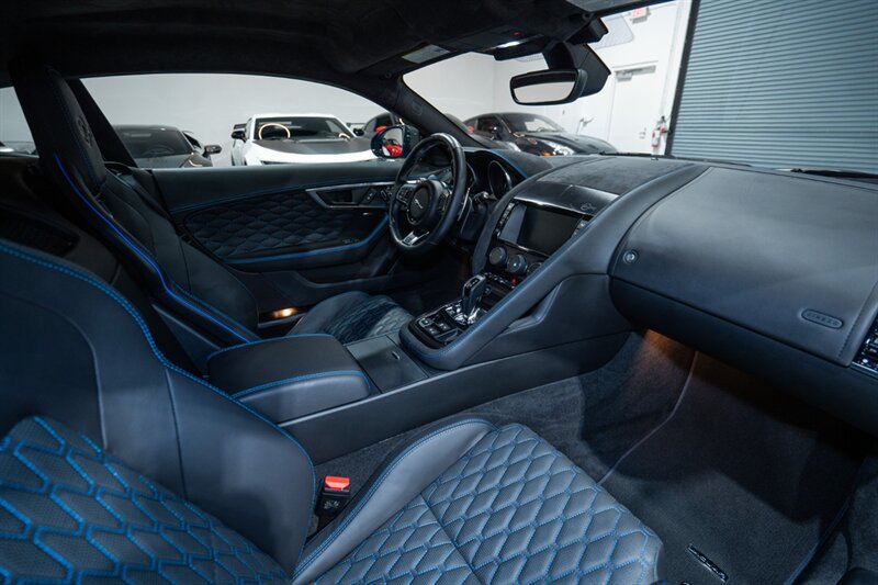 Used 2018 Jaguar F-TYPE SVR AWD/4WD image 29