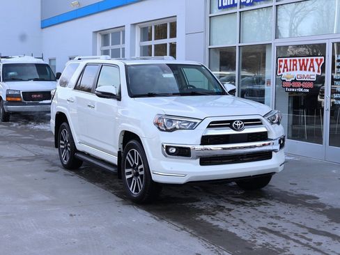 Used 2023 Toyota 4Runner Limited image 2