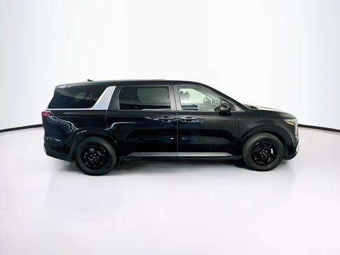 Used 2026 Kia Carnival FWD image 10