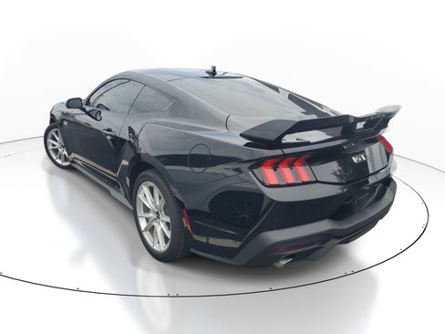 Used 2024 Ford Mustang GT Premium RWD image 9