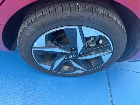 Used 2023 Hyundai Elantra SEL w/ Convenience Package FWD image 27