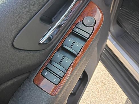 Used 2013 Chevrolet Avalanche LS w/ All-Star Edition RWD image 9