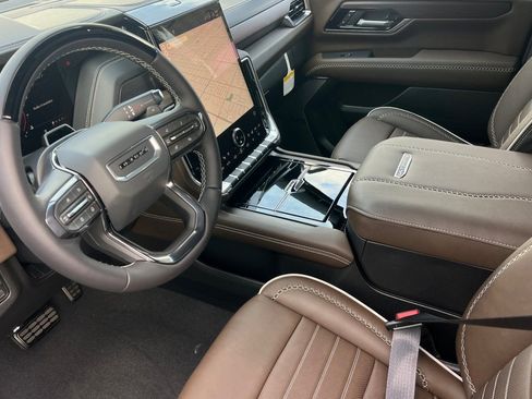 New 2026 GMC Yukon XL Denali Ultimate image 8