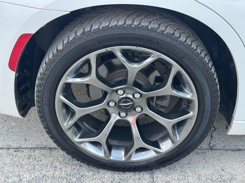 Used 2015 Chrysler 300 S w/ 300S Premium Group RWD image 12