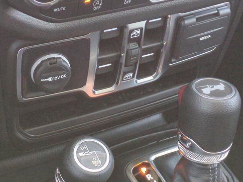 New 2025 Jeep Wrangler Sport S image 30