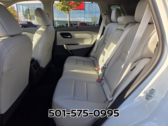 Used 2023 Nissan Rogue SV w/ SV Premium B Package FWD image 13