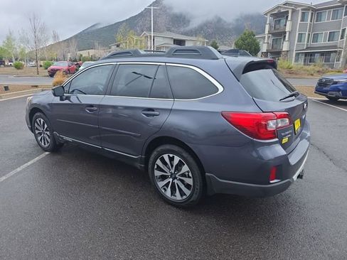 Used 2016 Subaru Outback 3.6R Limited AWD/4WD image 5