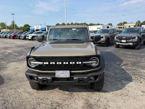 New 2026 Ford Bronco Badlands AWD/4WD image 8