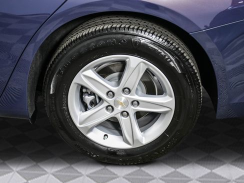 Used 2025 Chevrolet Malibu LS image 30