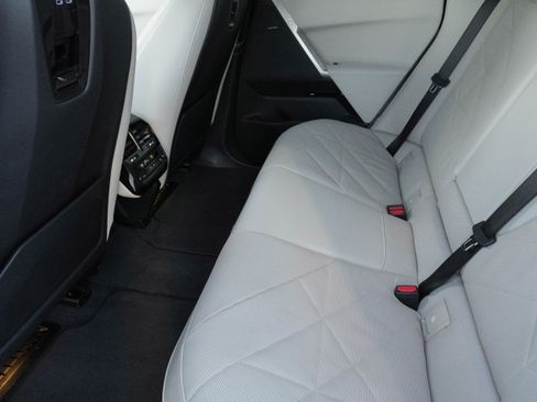 Used 2023 BMW iX xDrive50 w/ Premium Package image 30