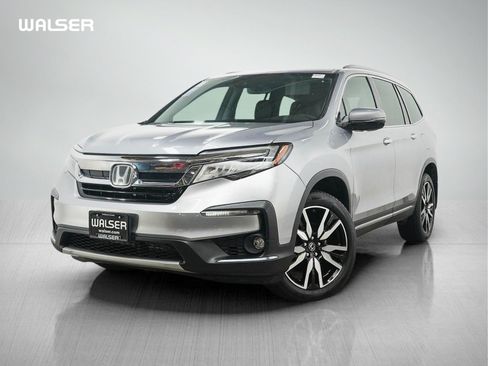 Used 2019 Honda Pilot Touring image 1