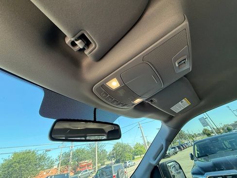 Used 2018 Ford F150 XLT w/ Equipment Group 302A Luxury AWD/4WD image 23