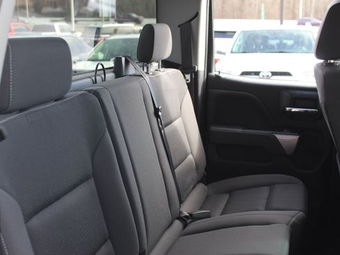 Used 2019 Chevrolet Silverado 1500 LT image 28