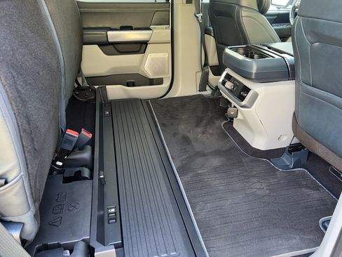 Used 2022 Ford F150 Limited image 19