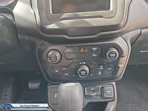 Used 2021 Jeep Renegade Sport AWD/4WD image 21