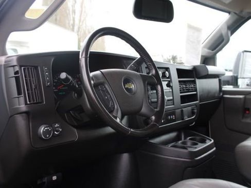 Used 2023 Chevrolet Express 3500 w/ Power Convenience Package image 22