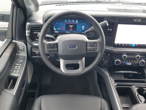 New 2026 Ford F250 Lariat w/ Black Appearance Package image 15